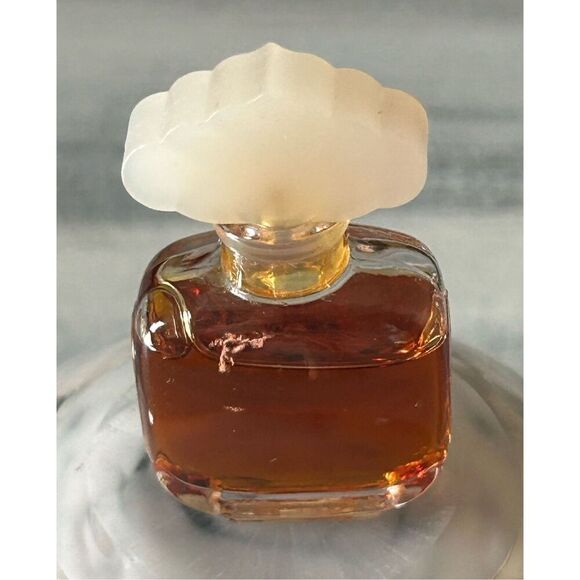 Estée Lauder Cinnabar Miniature Perfume - Picture 1 of 1